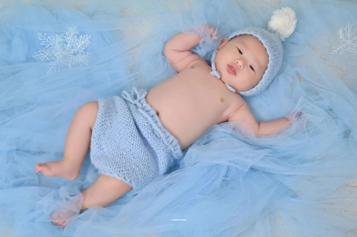 余江宝宝眼睛肿是什么原因